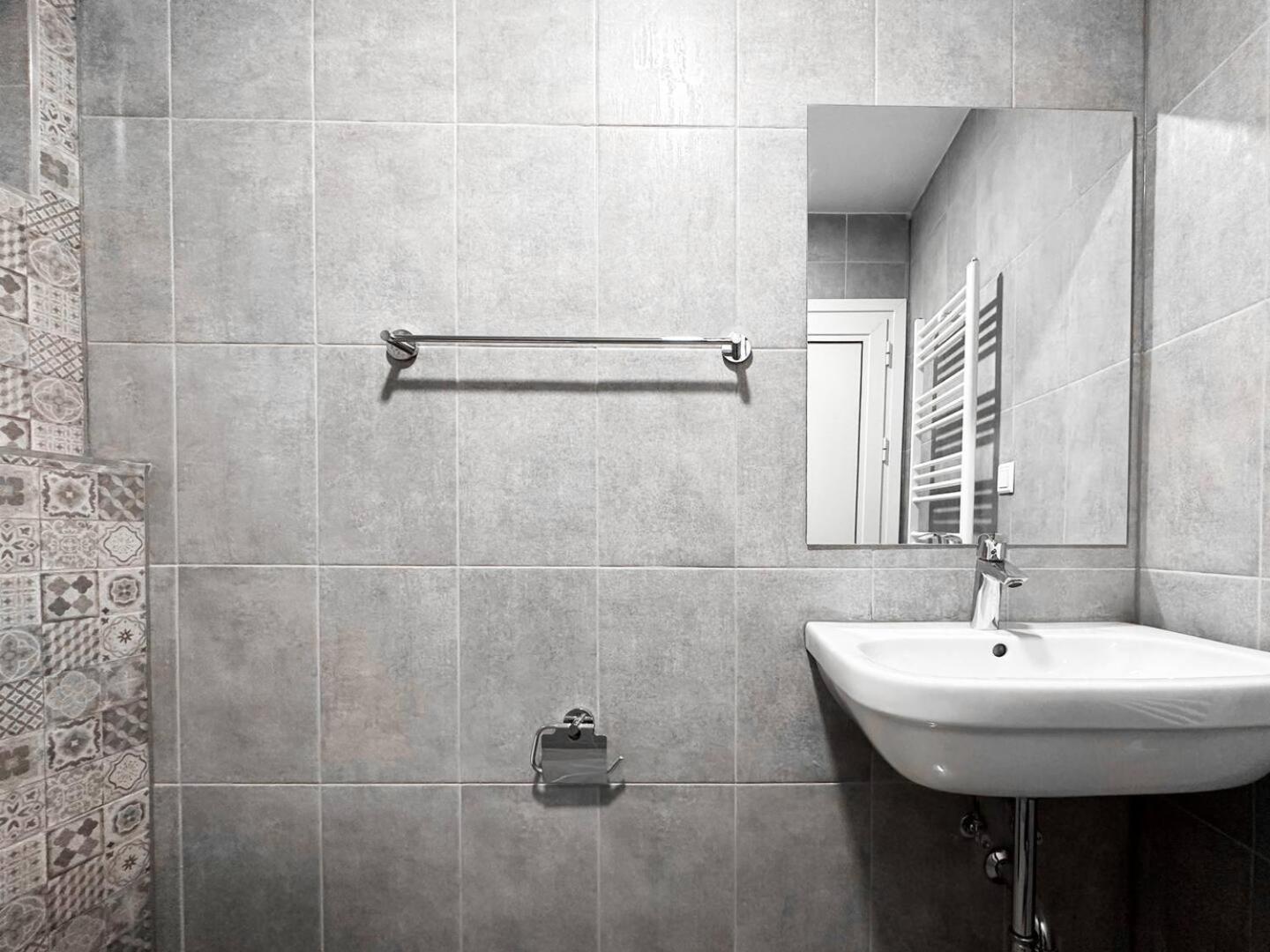 6 Studios 6 Bathrooms 2 Levels Kitchens 소피아 외부 사진