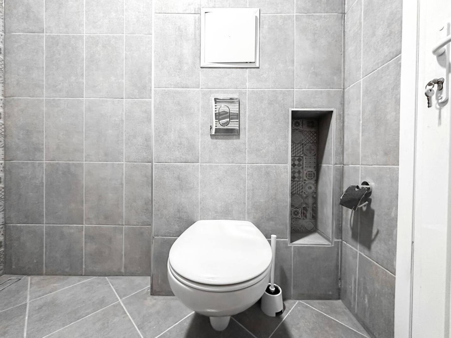 6 Studios 6 Bathrooms 2 Levels Kitchens 소피아 외부 사진